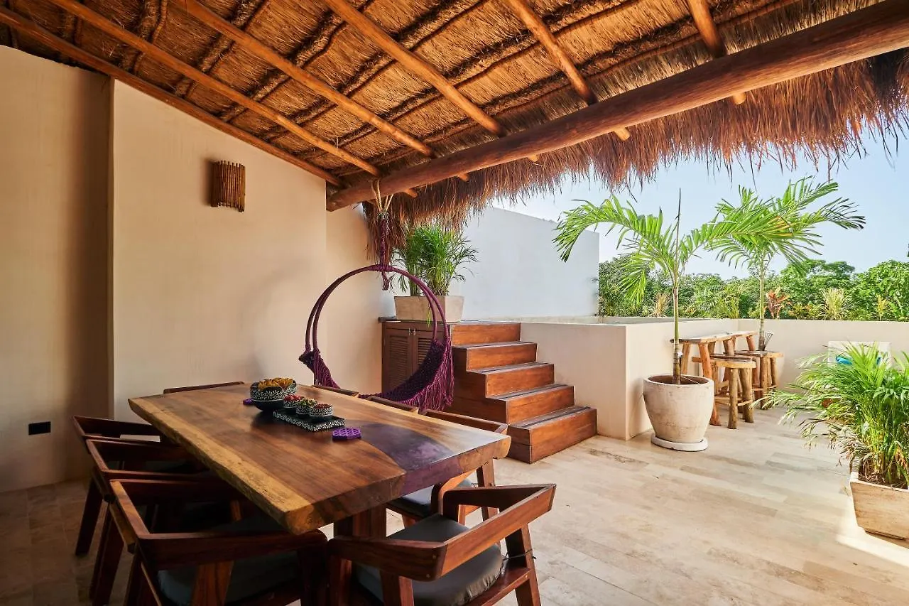 Spacious & Comfy Penthouse Oasis With Plunge Pool Tulum 0*,  Meksika